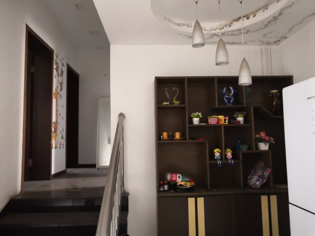 龙洲路散盘 3室2厅2卫 1200.0元/月 龙洲路散盘 3室2厅2卫 1200.0元/月室内图