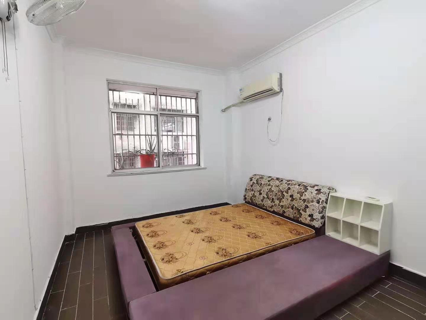 金富小区 3室2厅2卫 1600.0元/月 金富小区 3室2厅2卫 1600.0元/月室内图