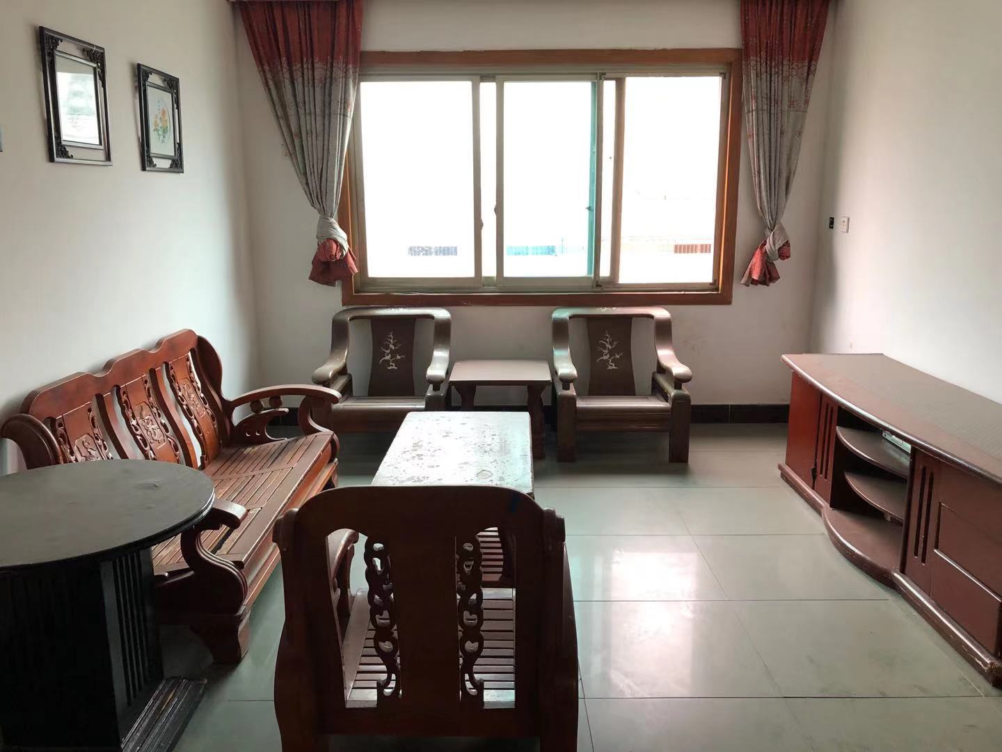 汇达花园 3室2厅2卫 1200.0元/月 汇达花园 3室2厅2卫 1200.0元/月户型图