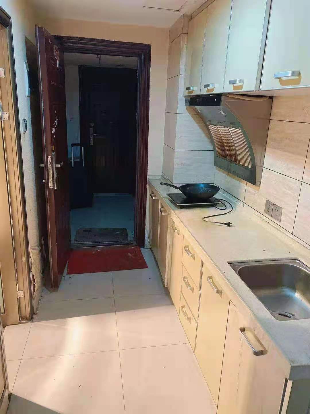 富华商业广场 1室1厅1卫 1100.00元/月 富华商业广场 1室1厅1卫 1100.00元/月室内图