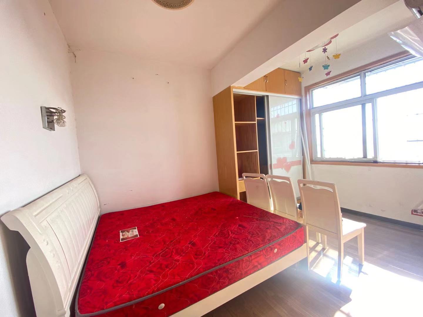 湘水1号  2室1厅1卫    1300.0元/月 湘水1号  2室1厅1卫    1300.0元/月室内图