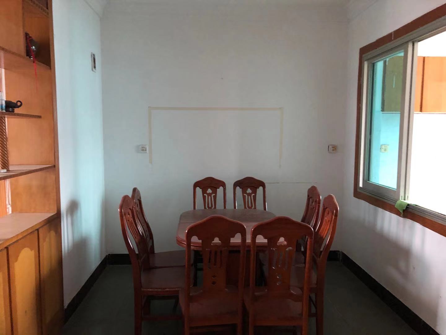 汇达花园 3室2厅2卫 1200.0元/月 汇达花园 3室2厅2卫 1200.0元/月室内图