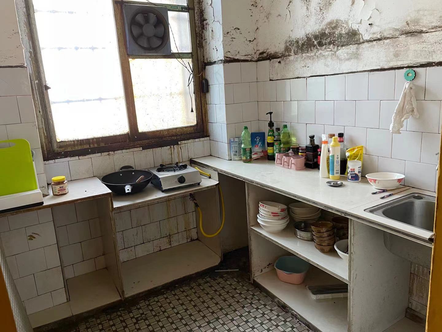 庆云山南丰新村 3室1厅1卫 900.0元/月 庆云山南丰新村 3室1厅1卫 900.0元/月室内图