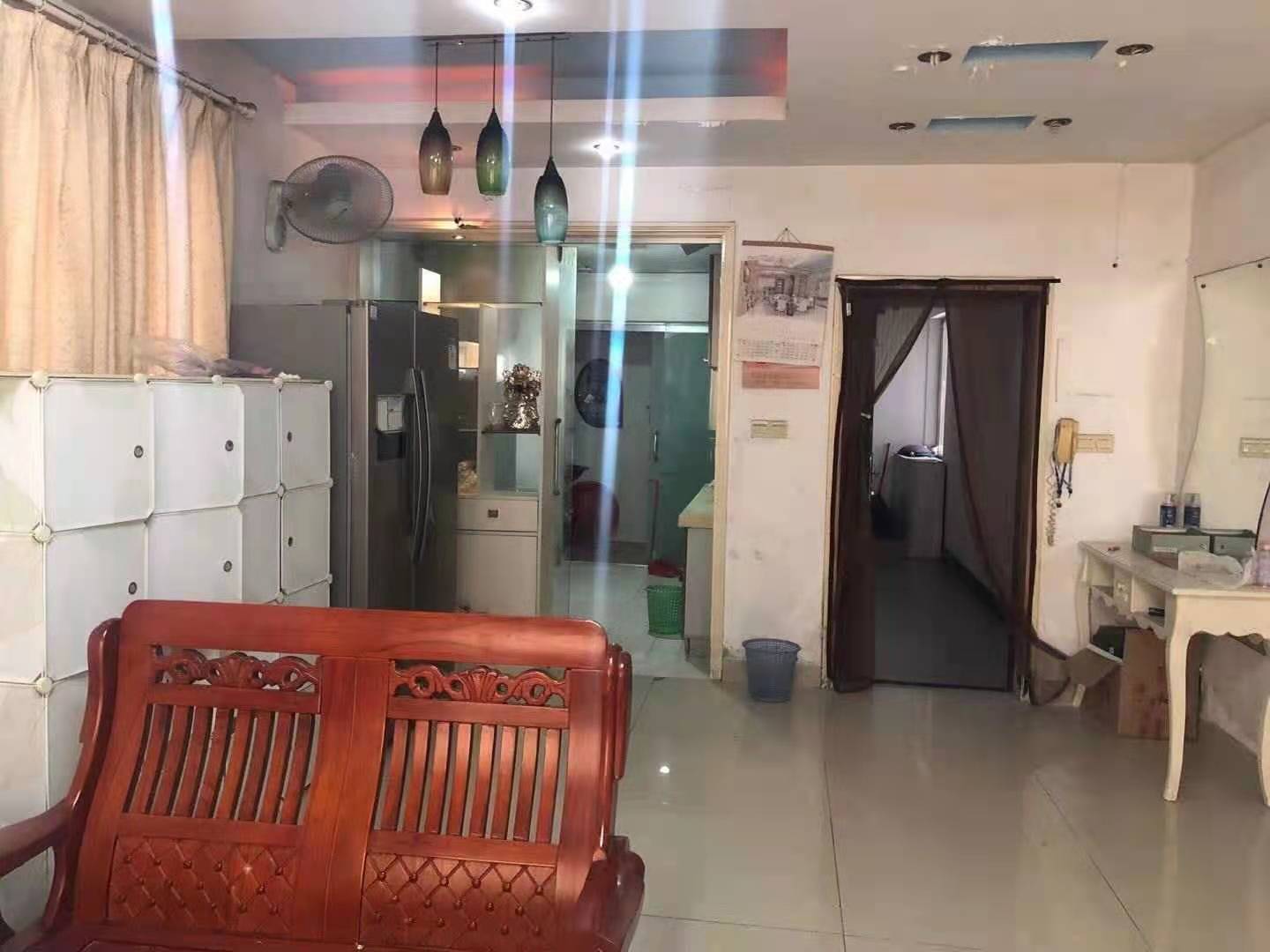 广汇商业广场 3室2厅2卫 2000.0元/月 广汇商业广场 3室2厅2卫 2000.0元/月室内图