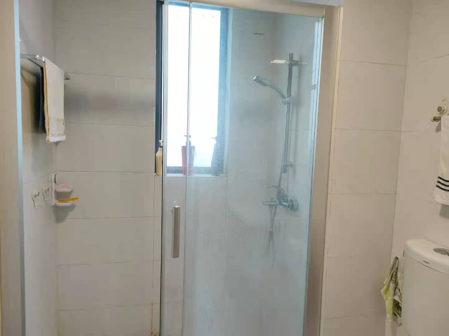 碧桂园 3室3厅2卫 130.0万 碧桂园 3室3厅2卫 130.0万卫生间