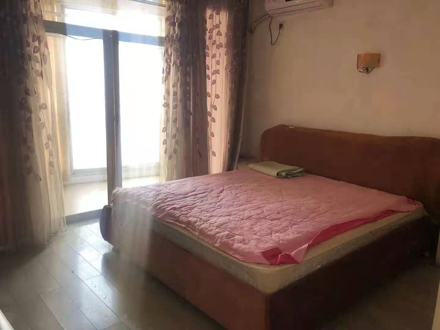 广汇商业广场 3室2厅2卫 2000.0元/月 广汇商业广场 3室2厅2卫 2000.0元/月室内图