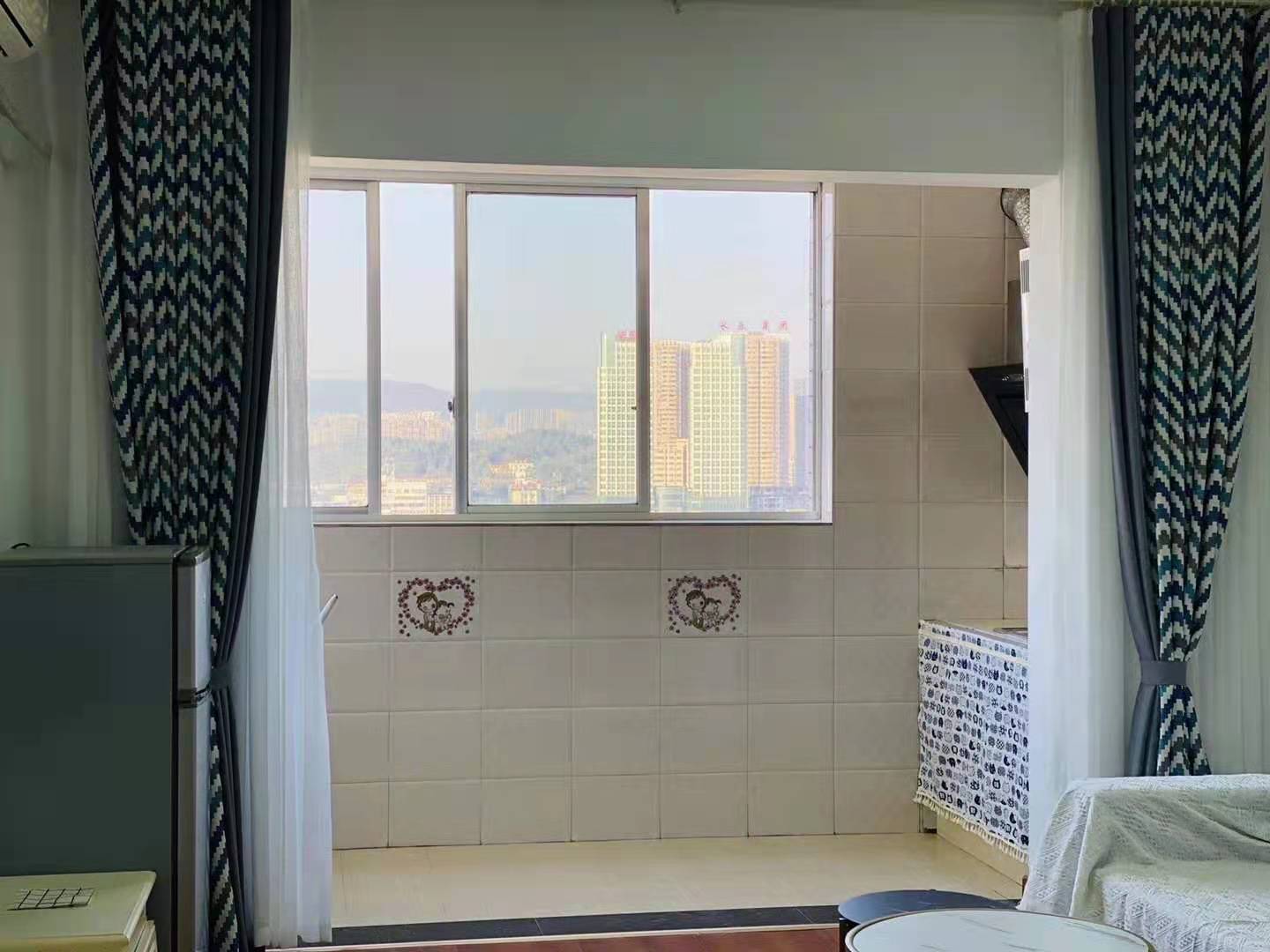 尚品国际  1室1厅1卫   25.80万阳台D