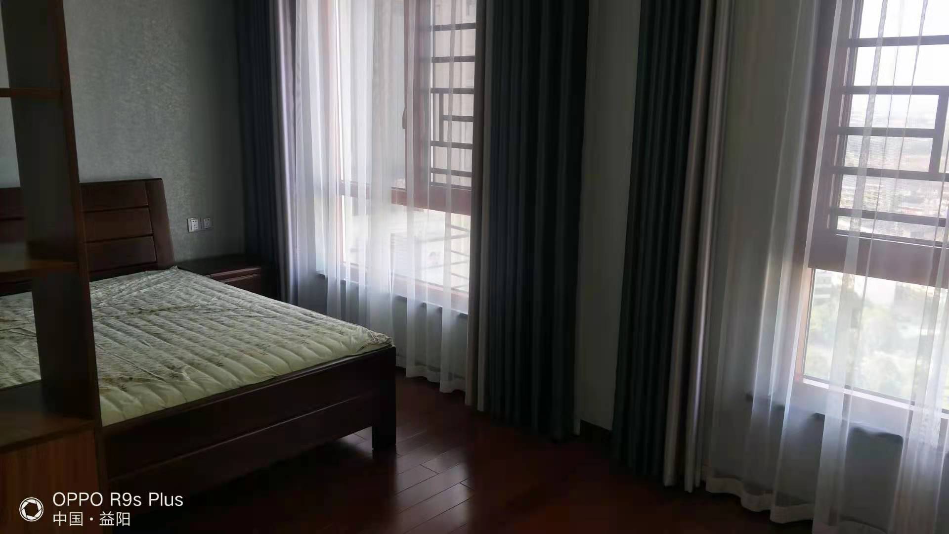 大汉资江城 3室2厅2卫 108.0万 大汉资江城 3室2厅2卫 108.0万卧室