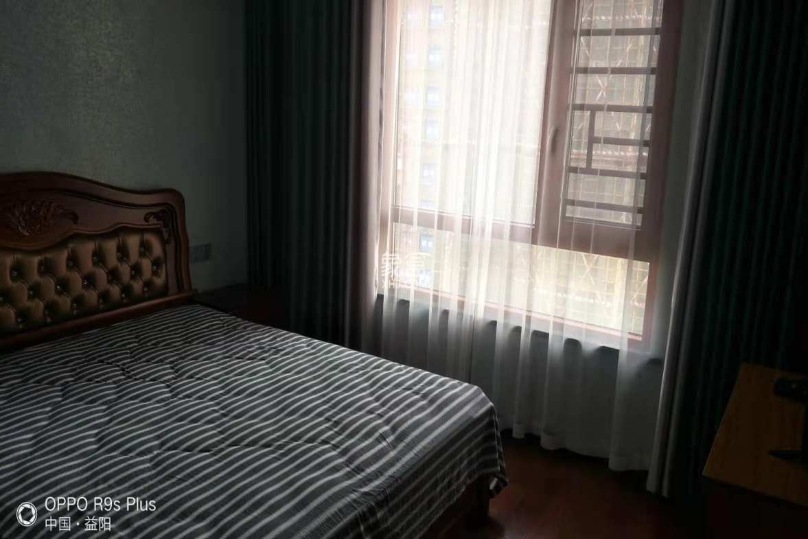 大汉资江城 3室2厅2卫 108.0万 大汉资江城 3室2厅2卫 108.0万卧室