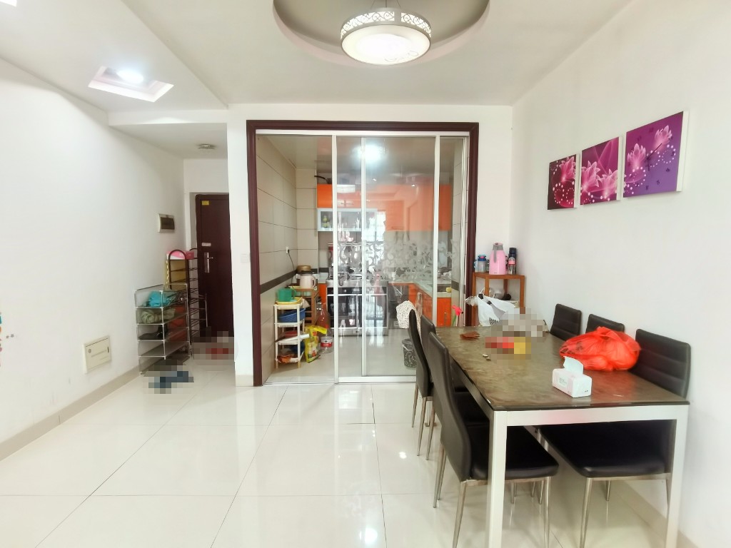 圣华名城建设北路110号 2室2厅1卫 49.8万 圣华名城建设北路110号 2室2厅1卫 49.8万客厅