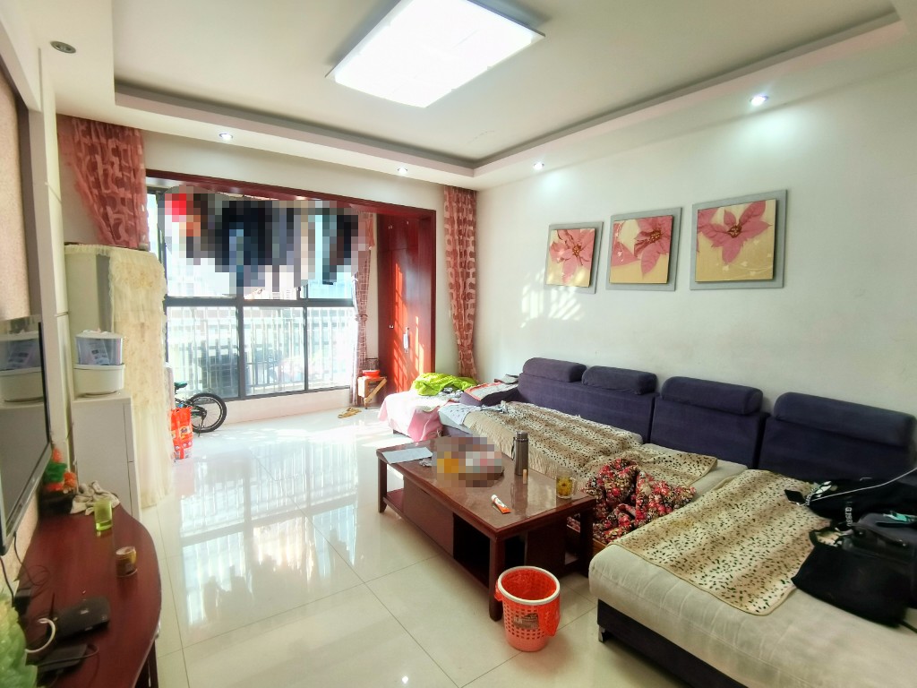 圣华名城建设北路110号 2室2厅1卫 49.8万 圣华名城建设北路110号 2室2厅1卫 49.8万客厅