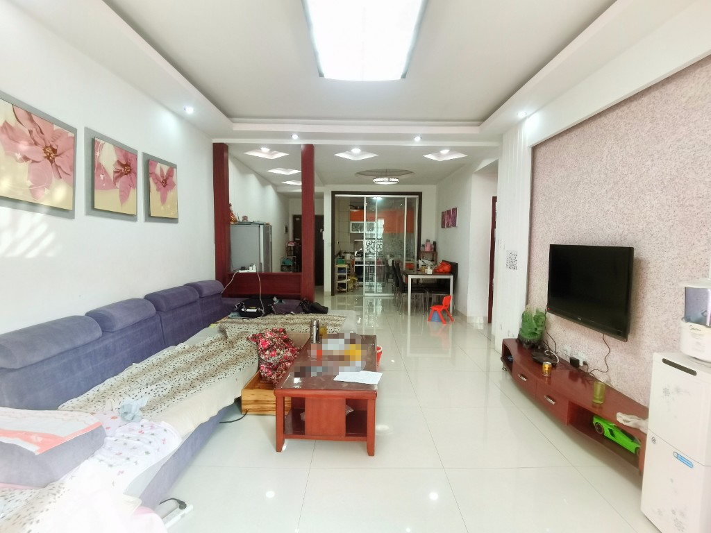 圣华名城建设北路110号 2室2厅1卫 49.8万 圣华名城建设北路110号 2室2厅1卫 49.8万客厅