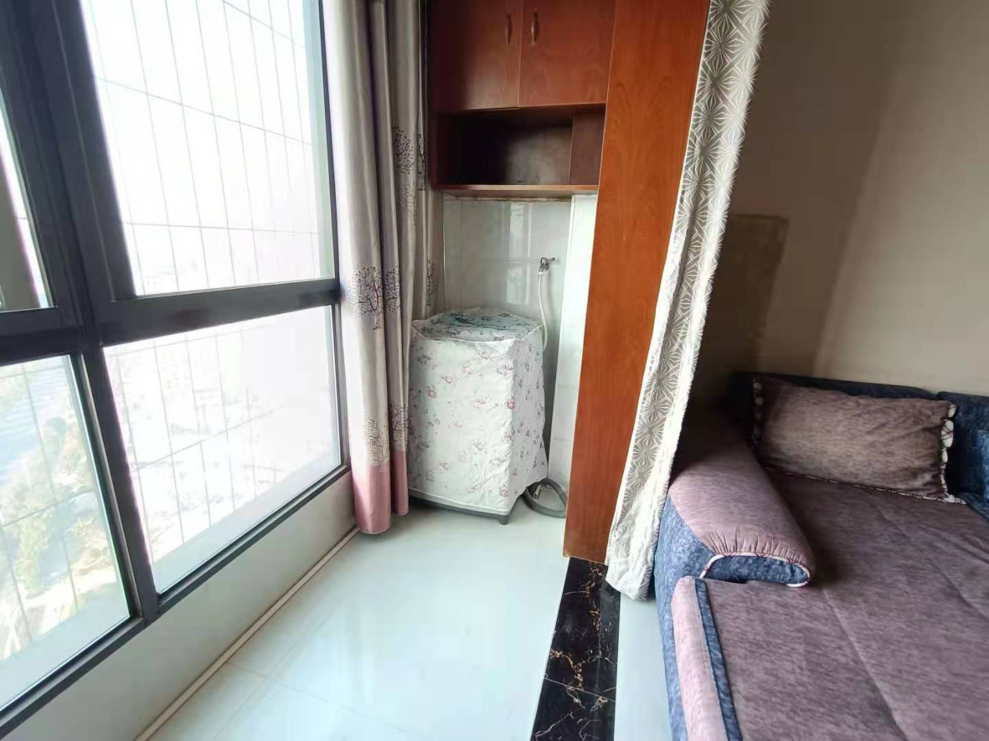 明兴翰苑一期 2室2厅1卫 1800.00元/月 明兴翰苑一期 2室2厅1卫 1800.00元/月室内图