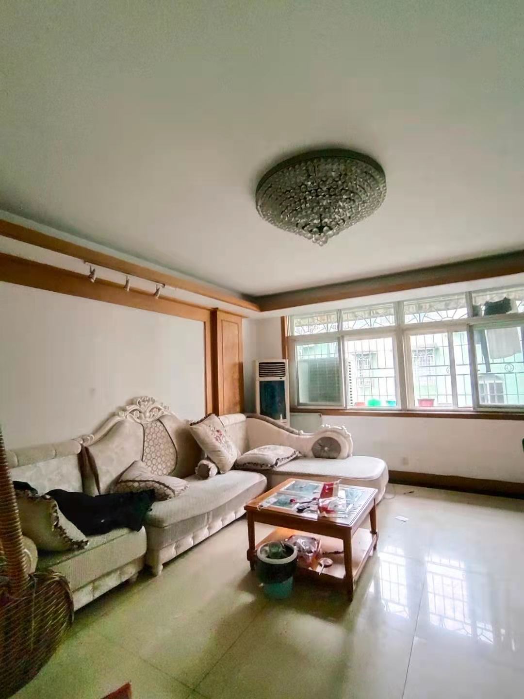 恒达时代花园 4室2厅2卫 3000.0元/月 恒达时代花园 4室2厅2卫 3000.0元/月户型图