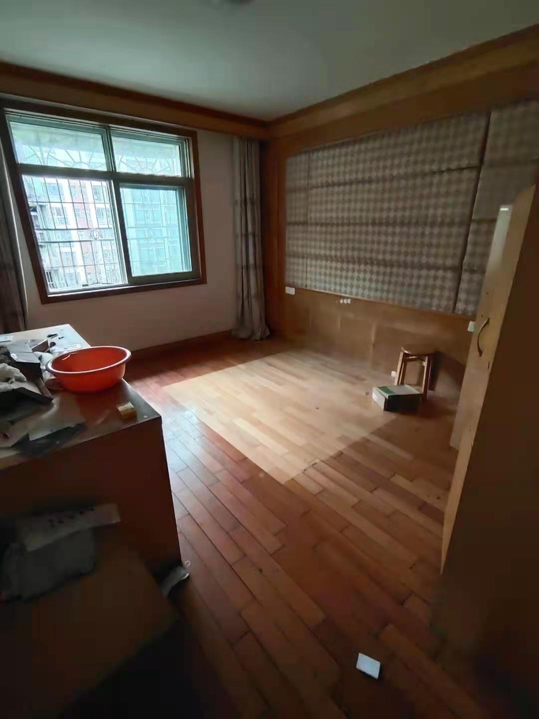 恒达时代花园 4室2厅2卫 3000.0元/月 恒达时代花园 4室2厅2卫 3000.0元/月室内图