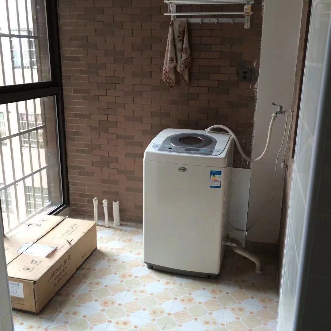 紫云阁  3室2厅1卫    2000.0元/月室内图