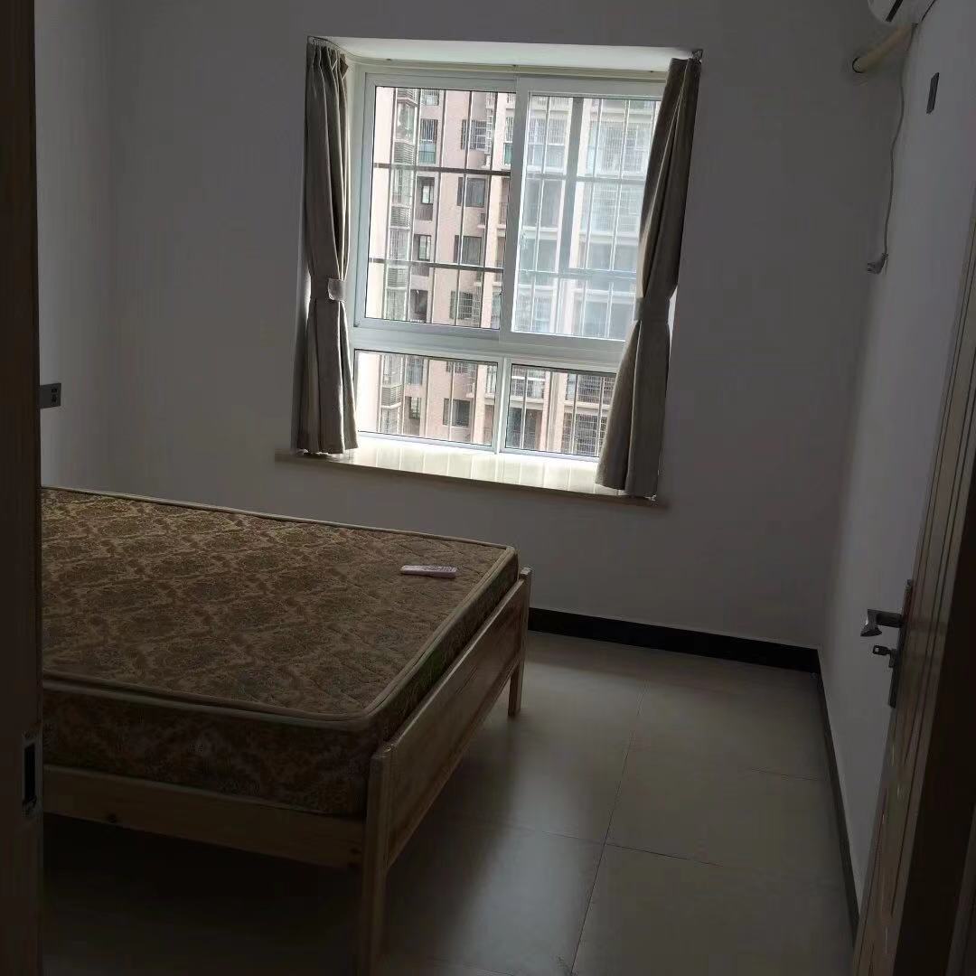 紫云阁  3室2厅1卫    2000.0元/月 紫云阁  3室2厅1卫    2000.0元/月室内图