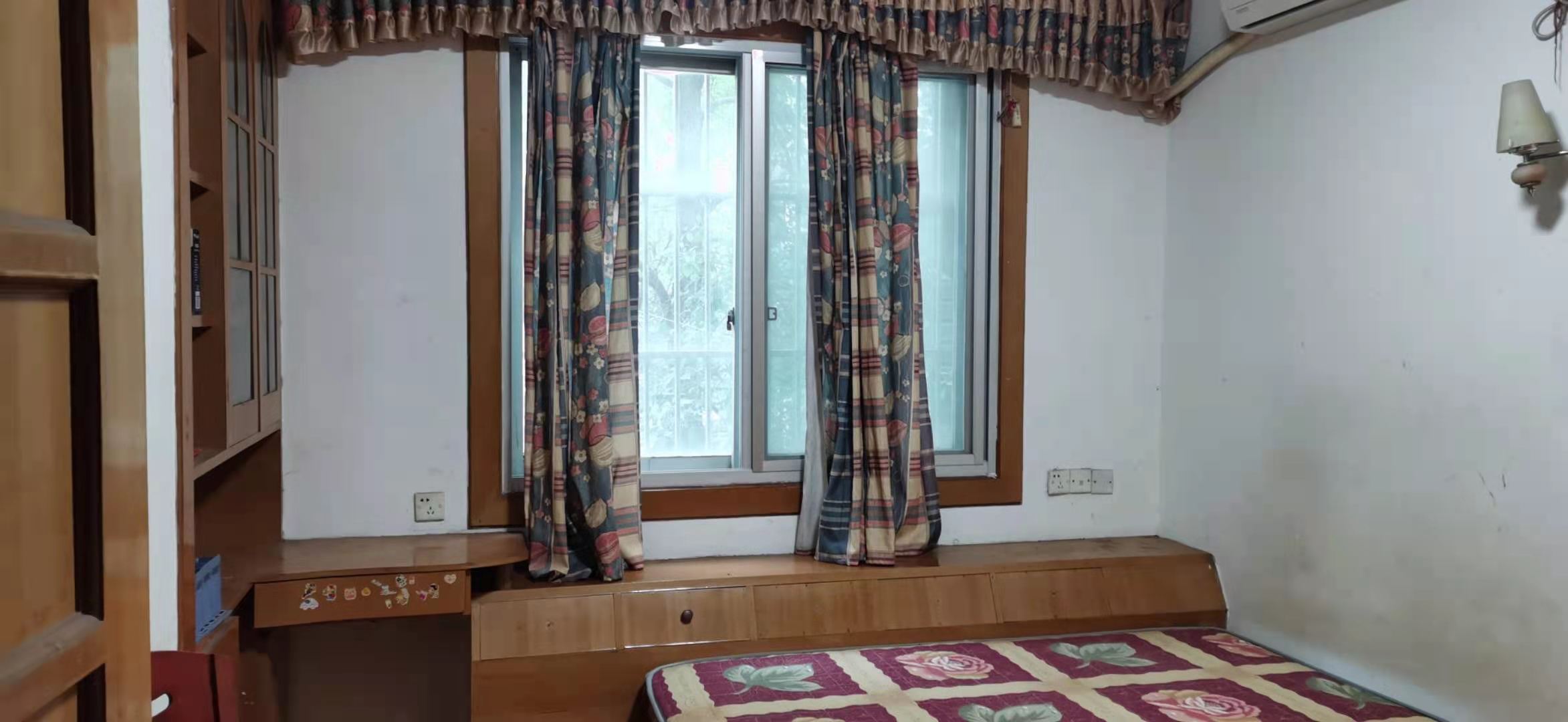 芙蓉小区新华东路123号 3室2厅1卫 1300.0元/月 芙蓉小区新华东路123号 3室2厅1卫 1300.0元/月小区图