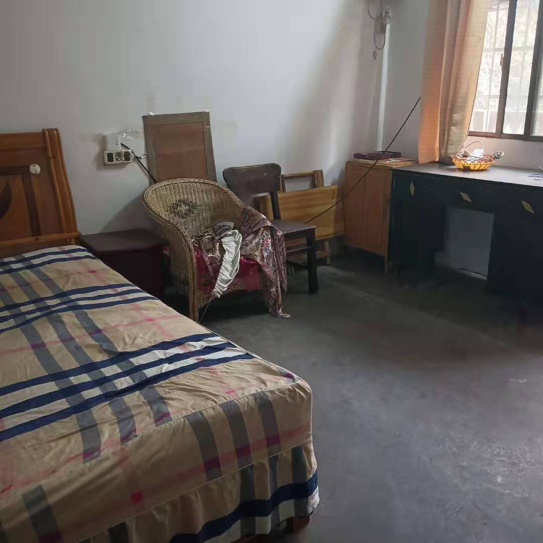 外贸小区  2室1厅1卫    450.0元/月 外贸小区  2室1厅1卫    450.0元/月户型图