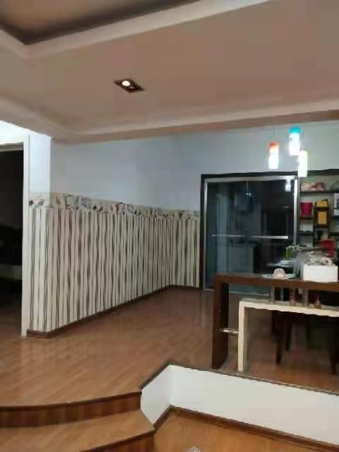 明馨(苑)小区 2室2厅1卫 36.8万 明馨(苑)小区 2室2厅1卫 36.8万客厅