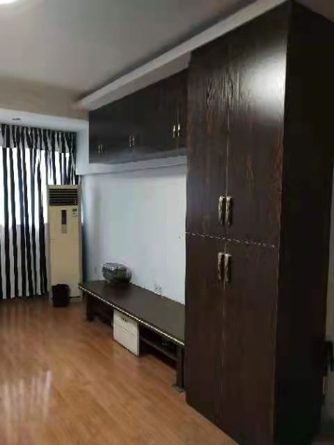 明馨(苑)小区 2室2厅1卫 36.8万 明馨(苑)小区 2室2厅1卫 36.8万客厅