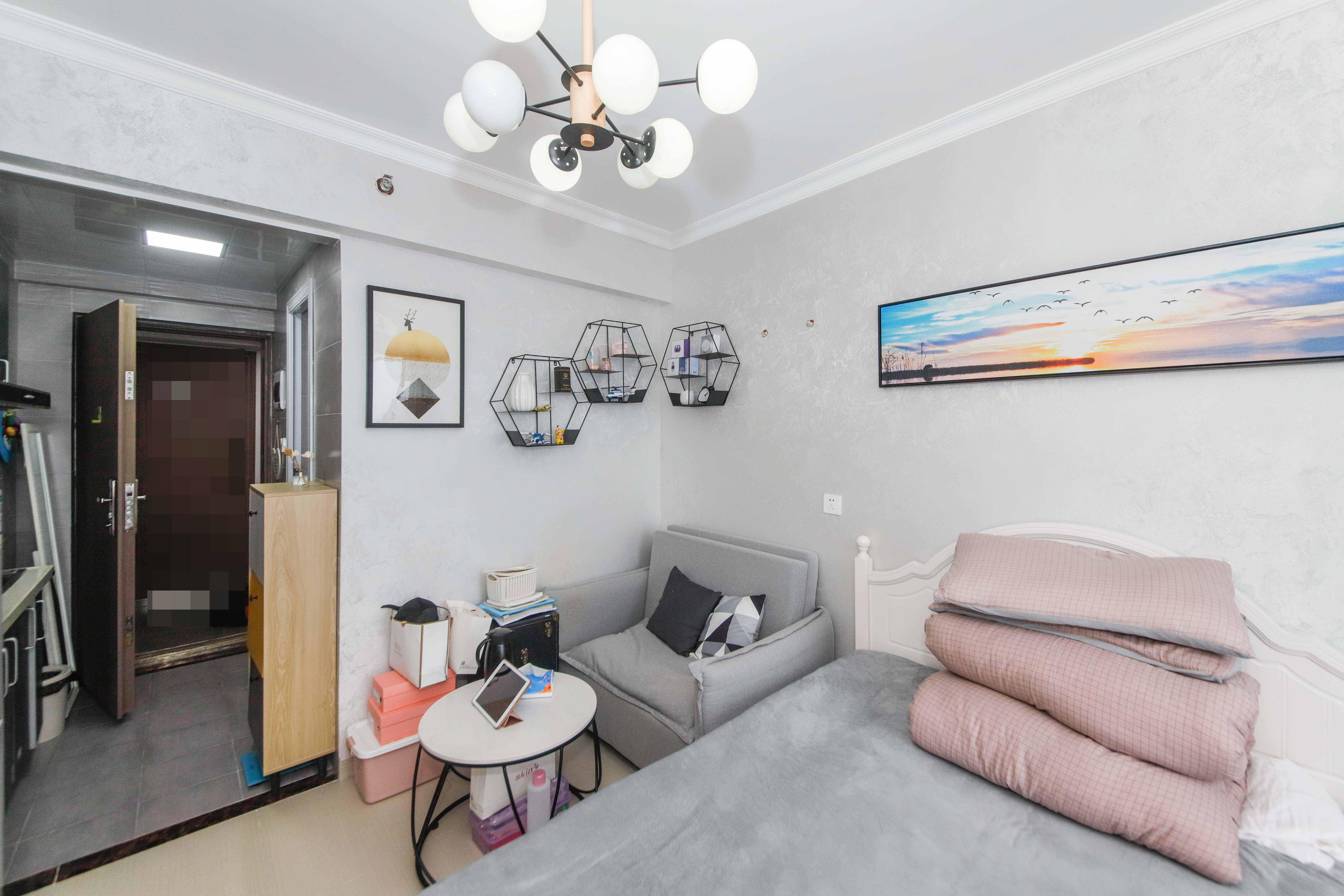 好莱城（弘德西街）  1室1厅1卫    29.8万卧室