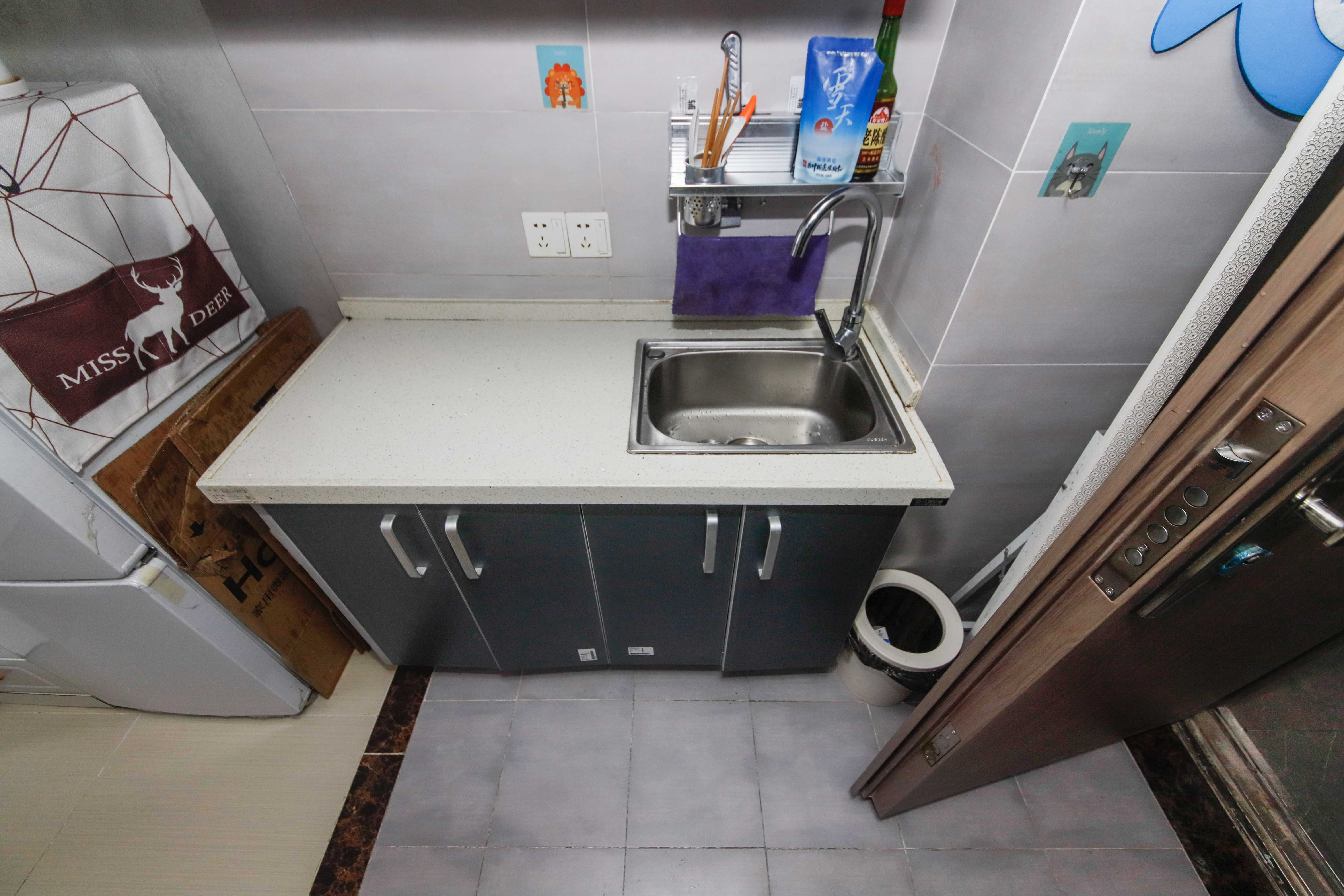 好莱城(弘德西街) 1室1厅1卫 29.8万 好莱城(弘德西街) 1室1厅1卫 29.8万厨房