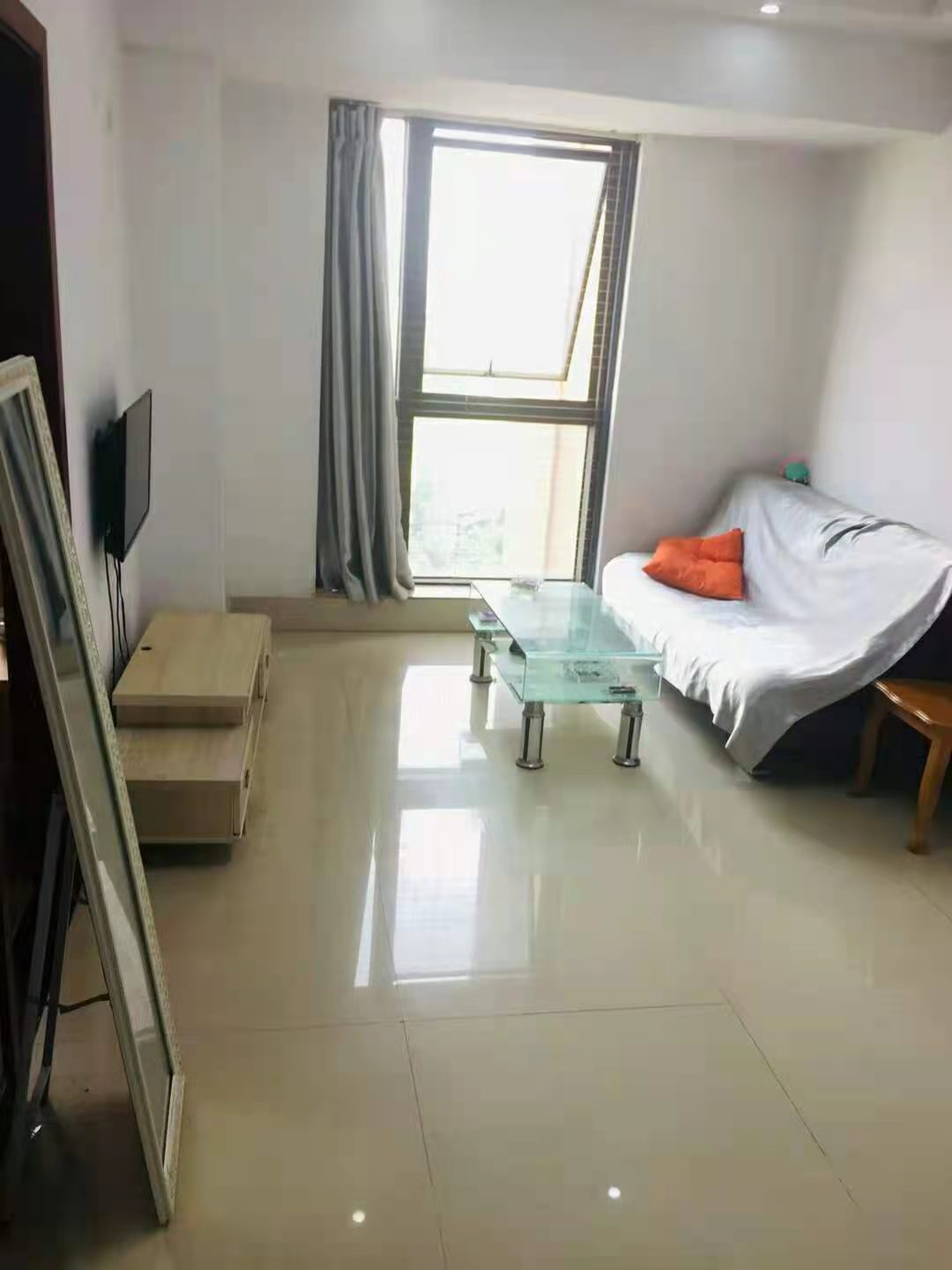 凯旋名门人民中路1006号 2室1厅1卫 100.0元/月 凯旋名门人民中路1006号 2室1厅1卫 100.0元/月室内图