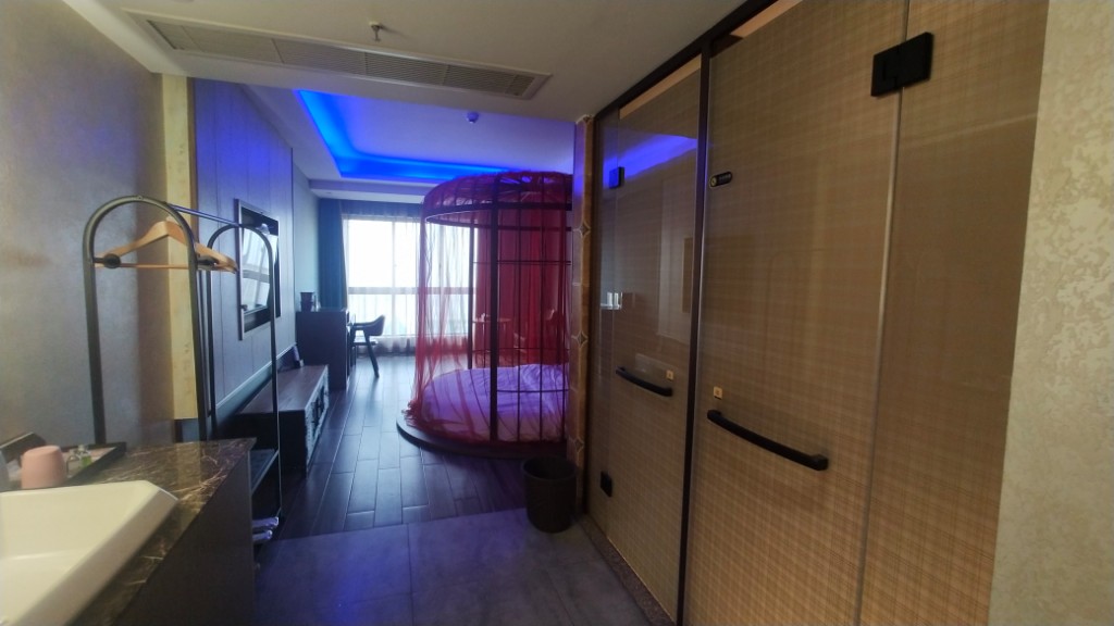 隆升广场  1室1厅1卫    33.8万客厅