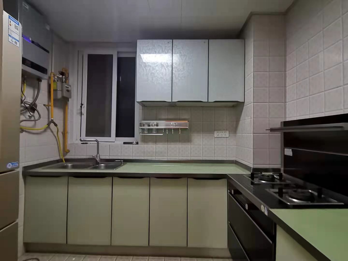 南湖春天  2室1厅1卫    2000.0元/月室内图