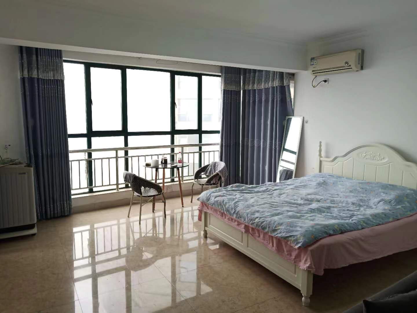 银城壹号  1室1厅1卫    35.8万