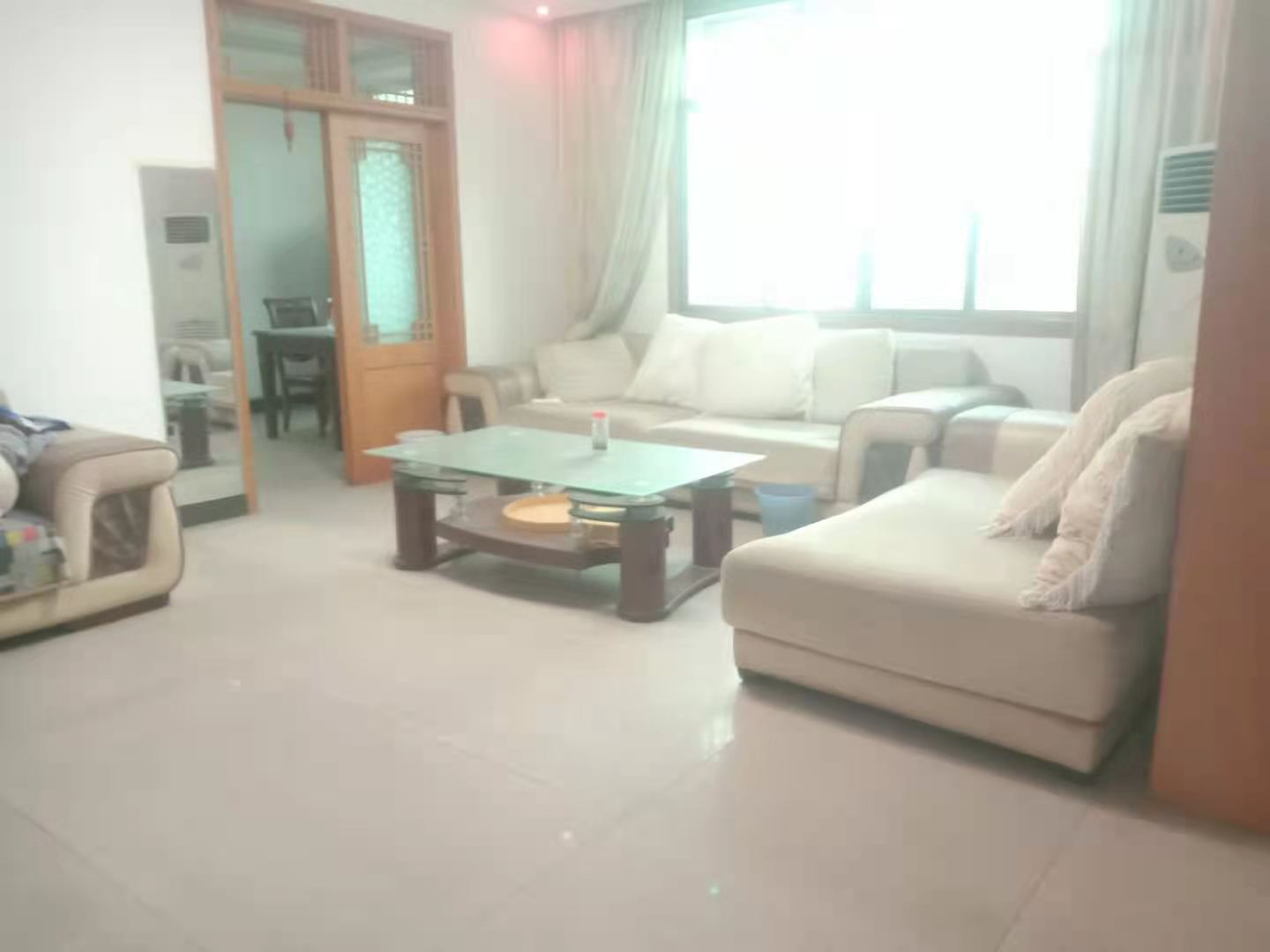 幸福小区 3室2厅2卫 1000.0元/月 幸福小区 3室2厅2卫 1000.0元/月室内图