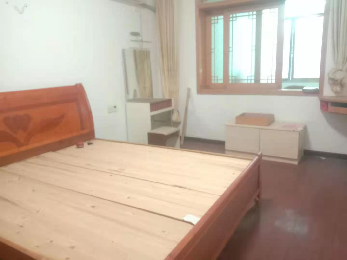 幸福小区 3室2厅2卫 1000.0元/月 幸福小区 3室2厅2卫 1000.0元/月室内图