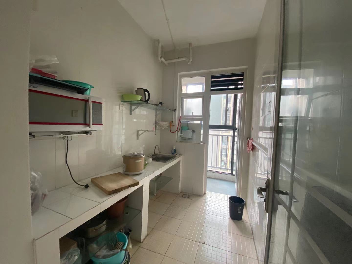 南湖春天 1室1厅1卫 1300.0元/月 南湖春天 1室1厅1卫 1300.0元/月室内图