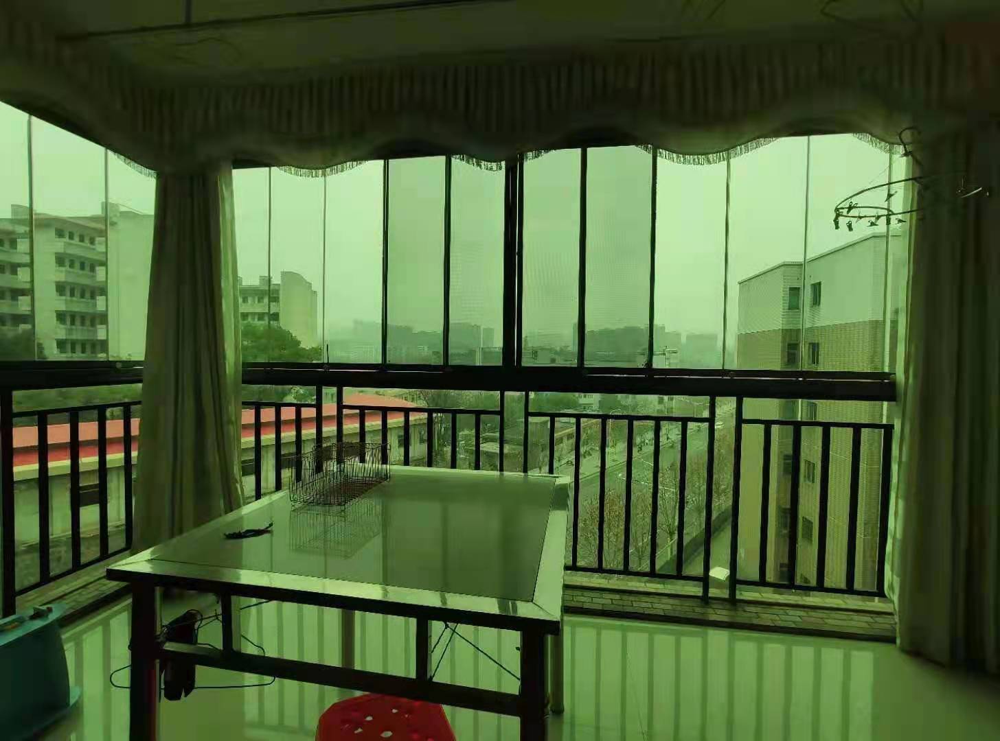 香江书香门第 3室2厅2卫 2000.0元/月 香江书香门第 3室2厅2卫 2000.0元/月室内图