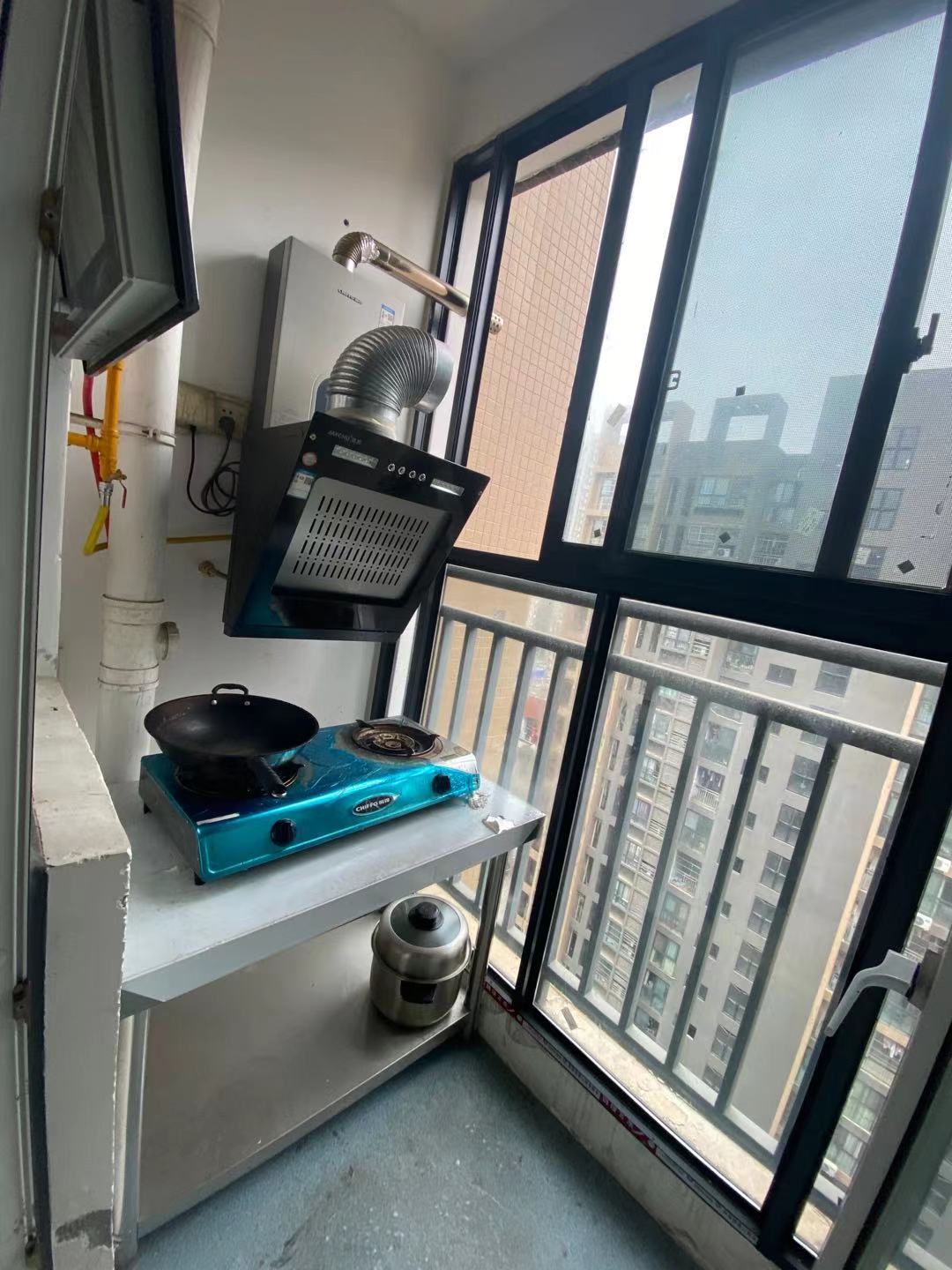 南湖春天 1室1厅1卫 1300.0元/月 南湖春天 1室1厅1卫 1300.0元/月室内图