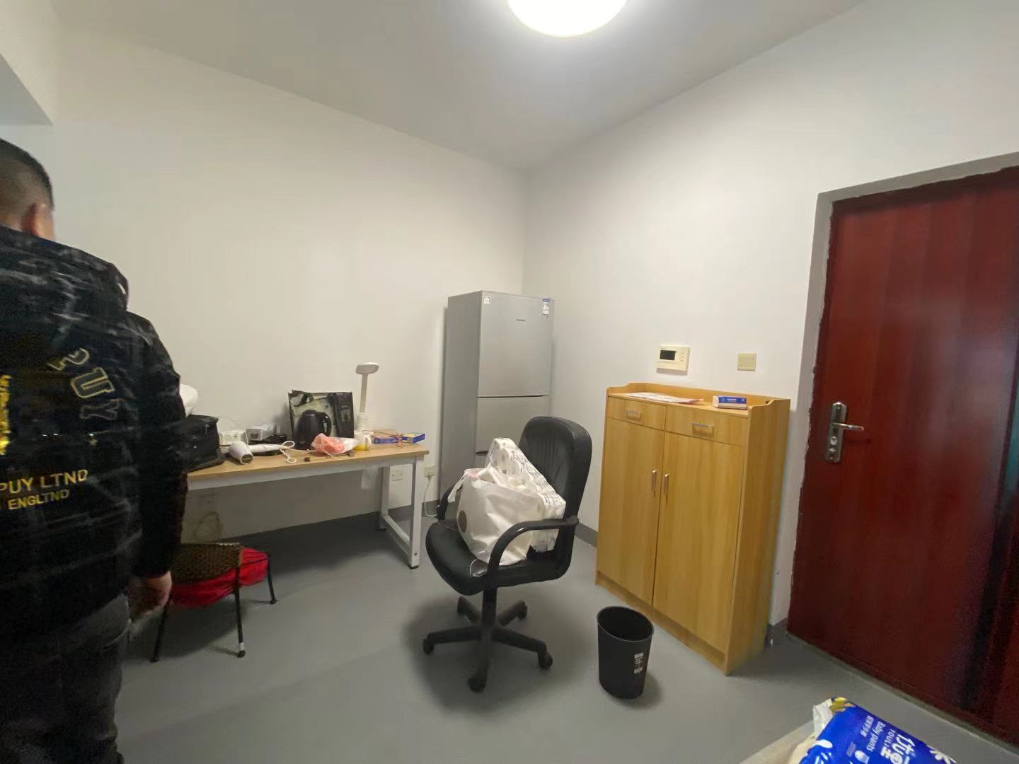 南湖春天 1室1厅1卫 1300.0元/月 南湖春天 1室1厅1卫 1300.0元/月室内图