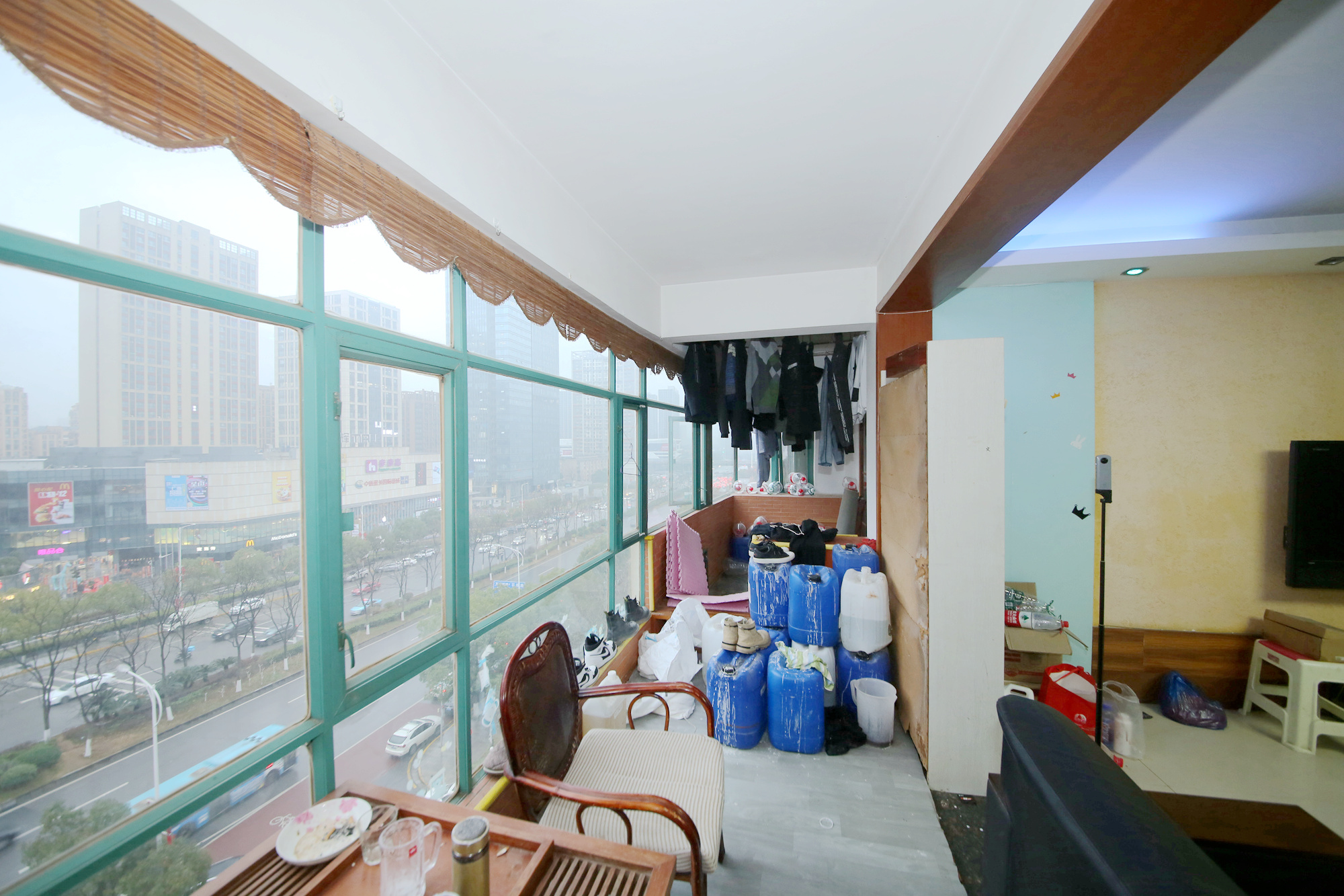 美林景园  4室2厅2卫    140.0万阳台