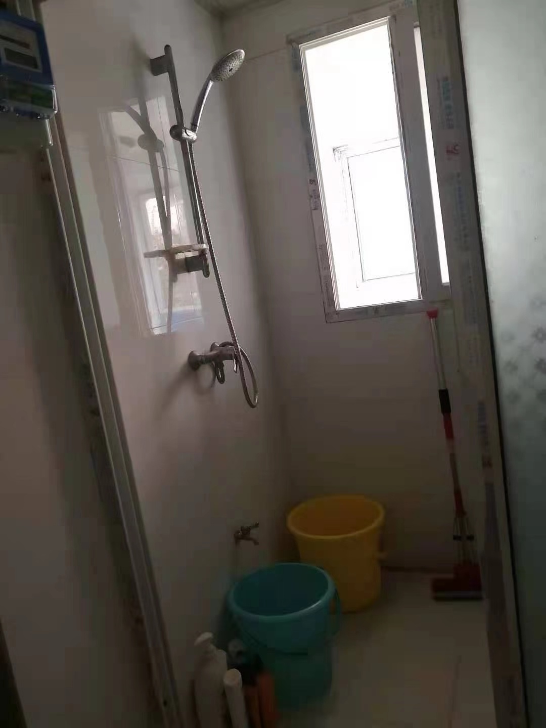 中南无线电厂 3室1厅1卫 1200.0元/月 中南无线电厂 3室1厅1卫 1200.0元/月室内图