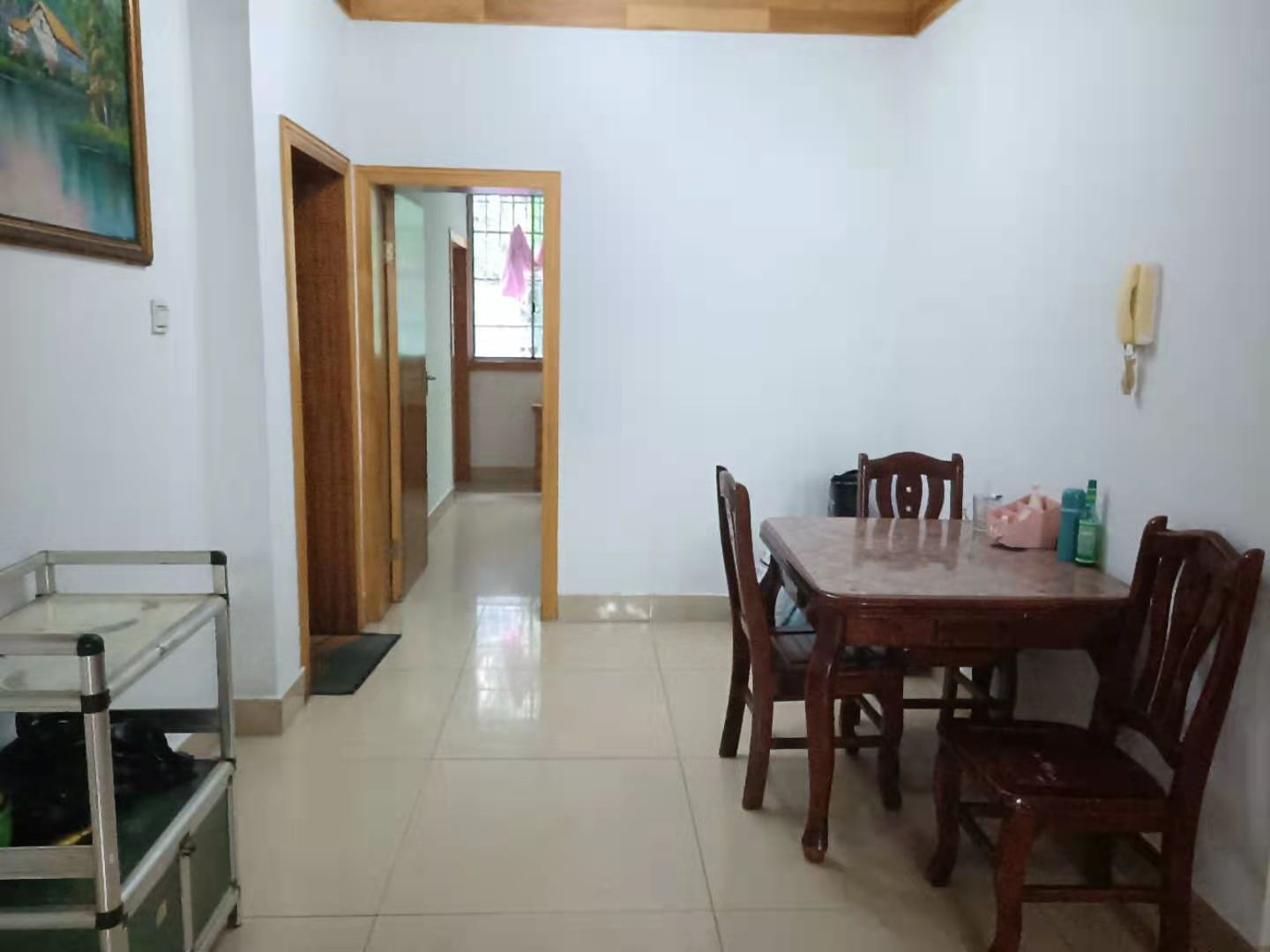 泰苑小区  3室2厅1卫    1300.0元/月 泰苑小区  3室2厅1卫    1300.0元/月室内图