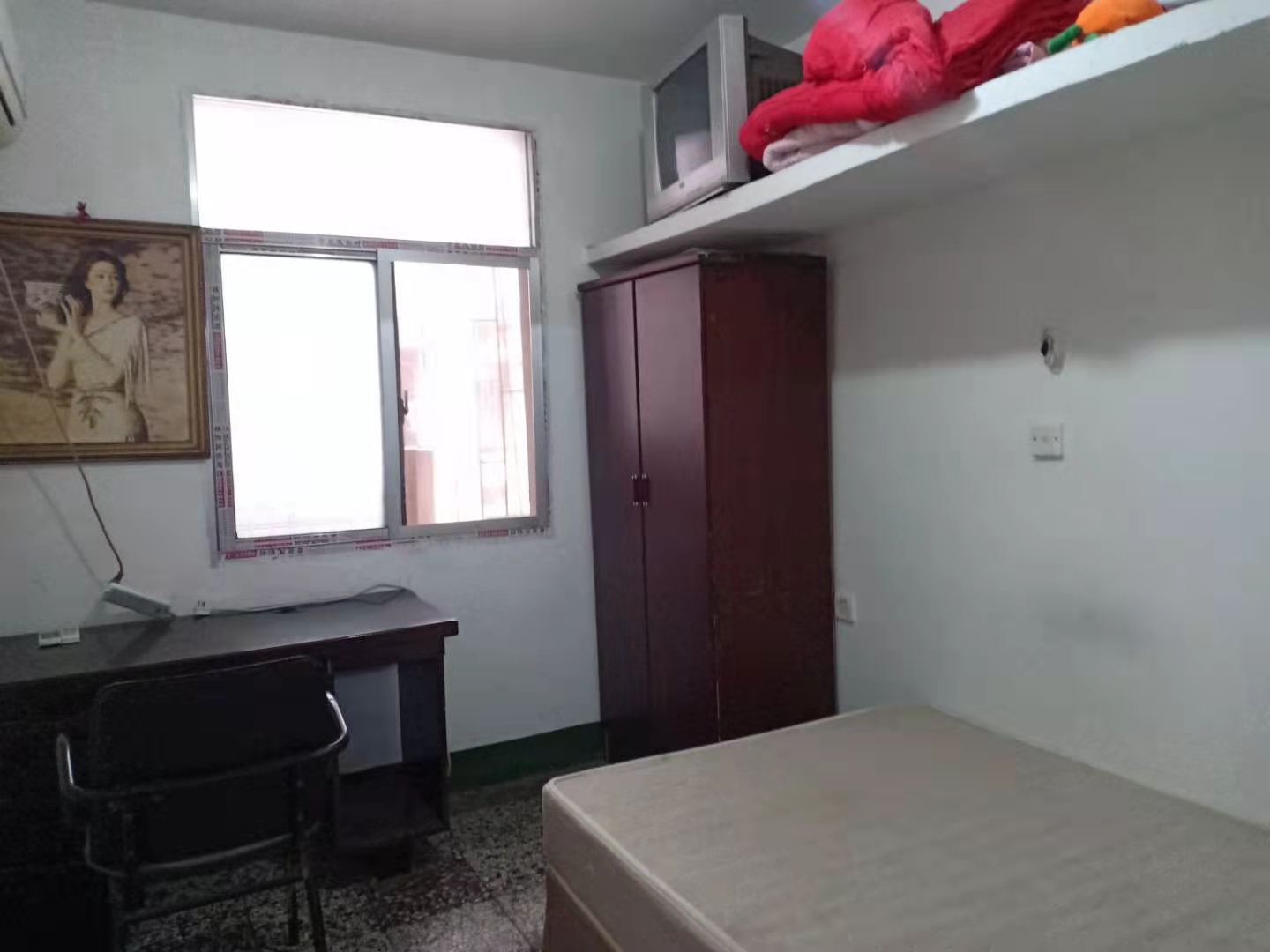 何家坳 2室2厅1卫 1100.0元/月 何家坳 2室2厅1卫 1100.0元/月室内图