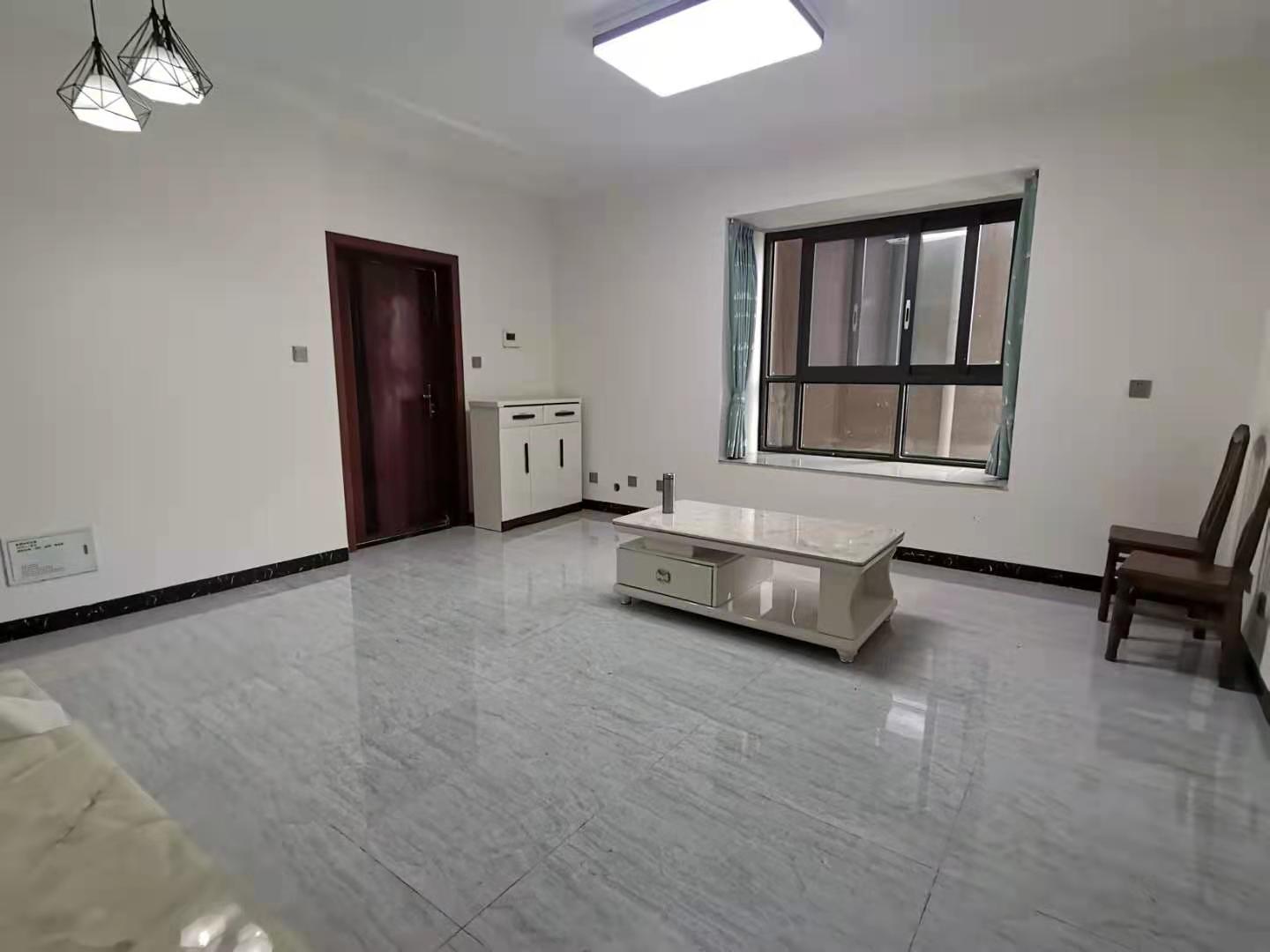 南湖春天  2室1厅1卫    1900.0元/月室内图