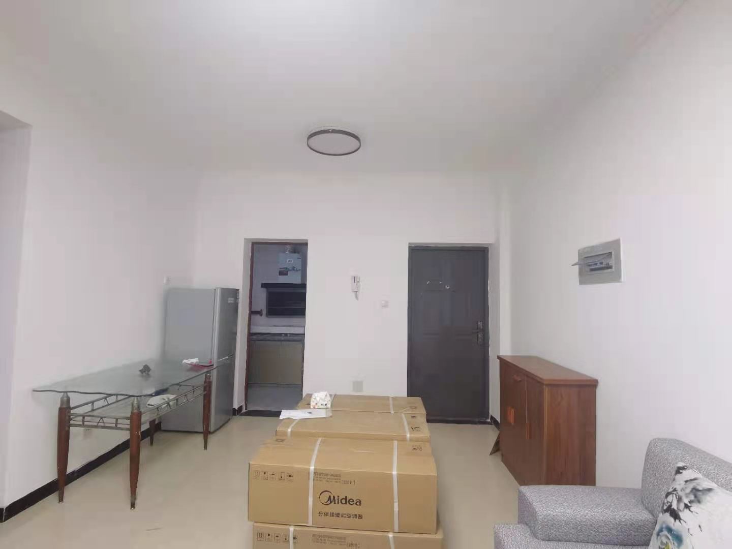 南湖锦苑 2室2厅1卫 2000.0元/月 南湖锦苑 2室2厅1卫 2000.0元/月室内图