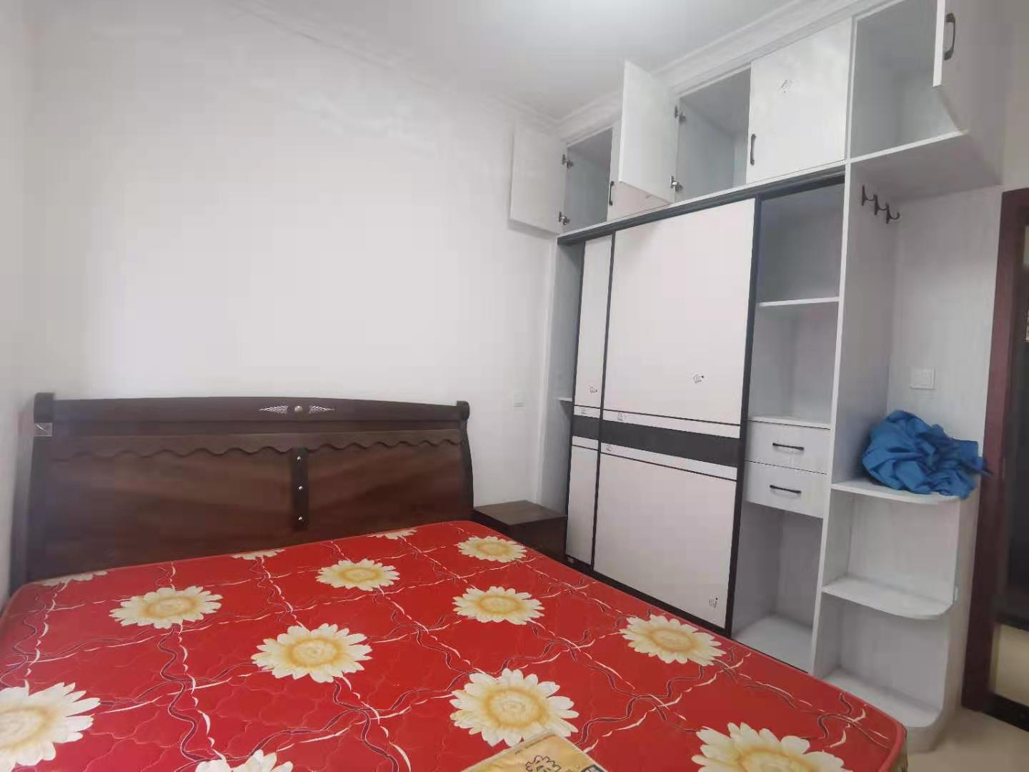 南湖锦苑 2室2厅1卫 2000.0元/月 南湖锦苑 2室2厅1卫 2000.0元/月室内图