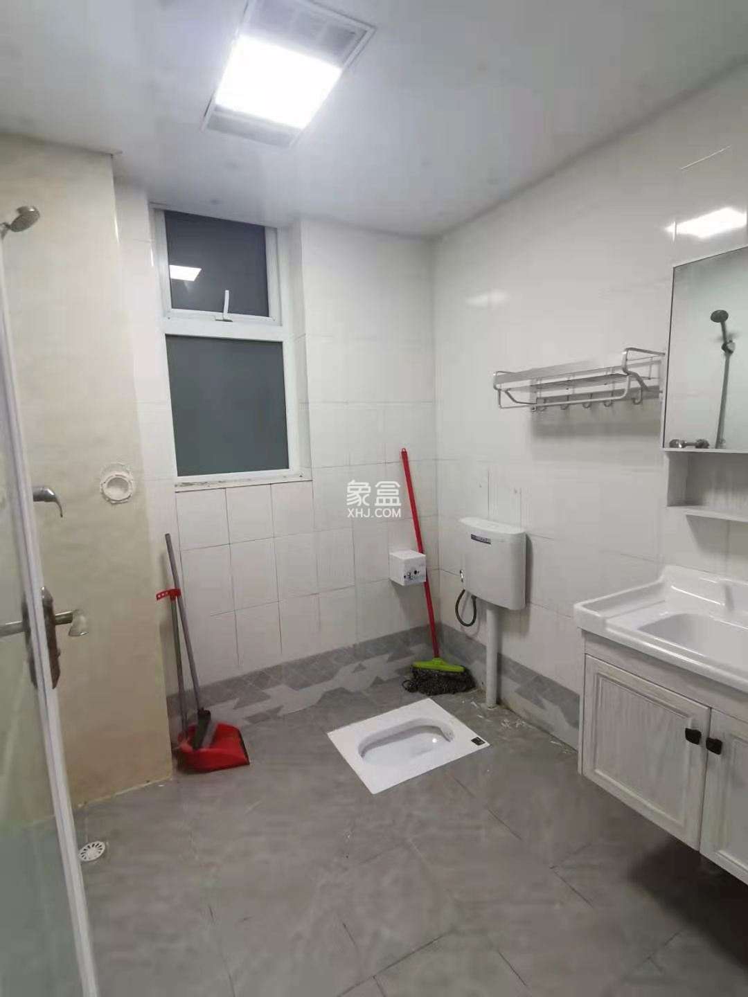 南湖春天  2室1厅1卫    1900.0元/月 南湖春天  2室1厅1卫    1900.0元/月室内图