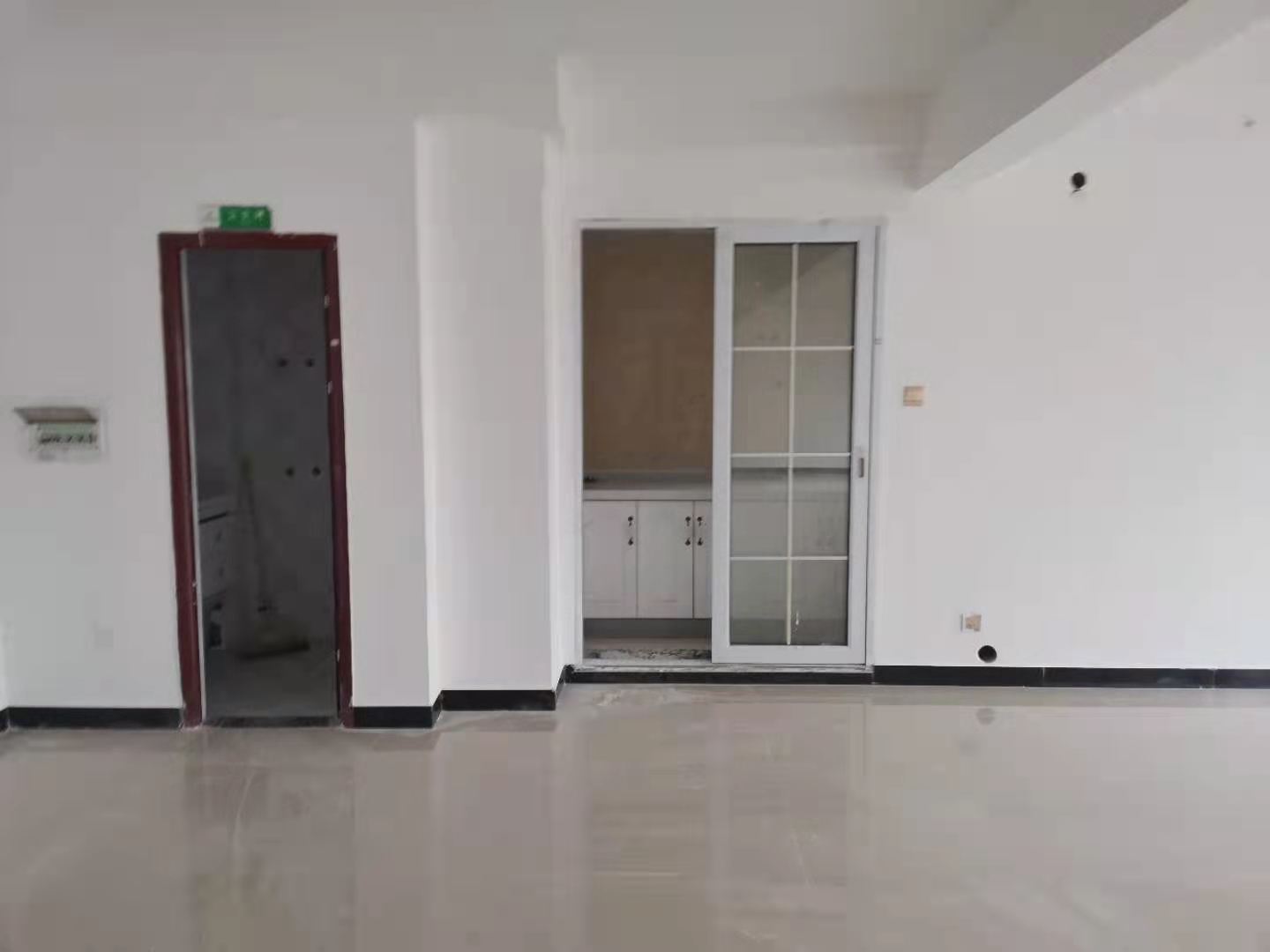 喜地时代广场(中环大厦) 1室1厅1卫 6000.0元/月 喜地时代广场(中环大厦) 1室1厅1卫 6000.0元/月室内图