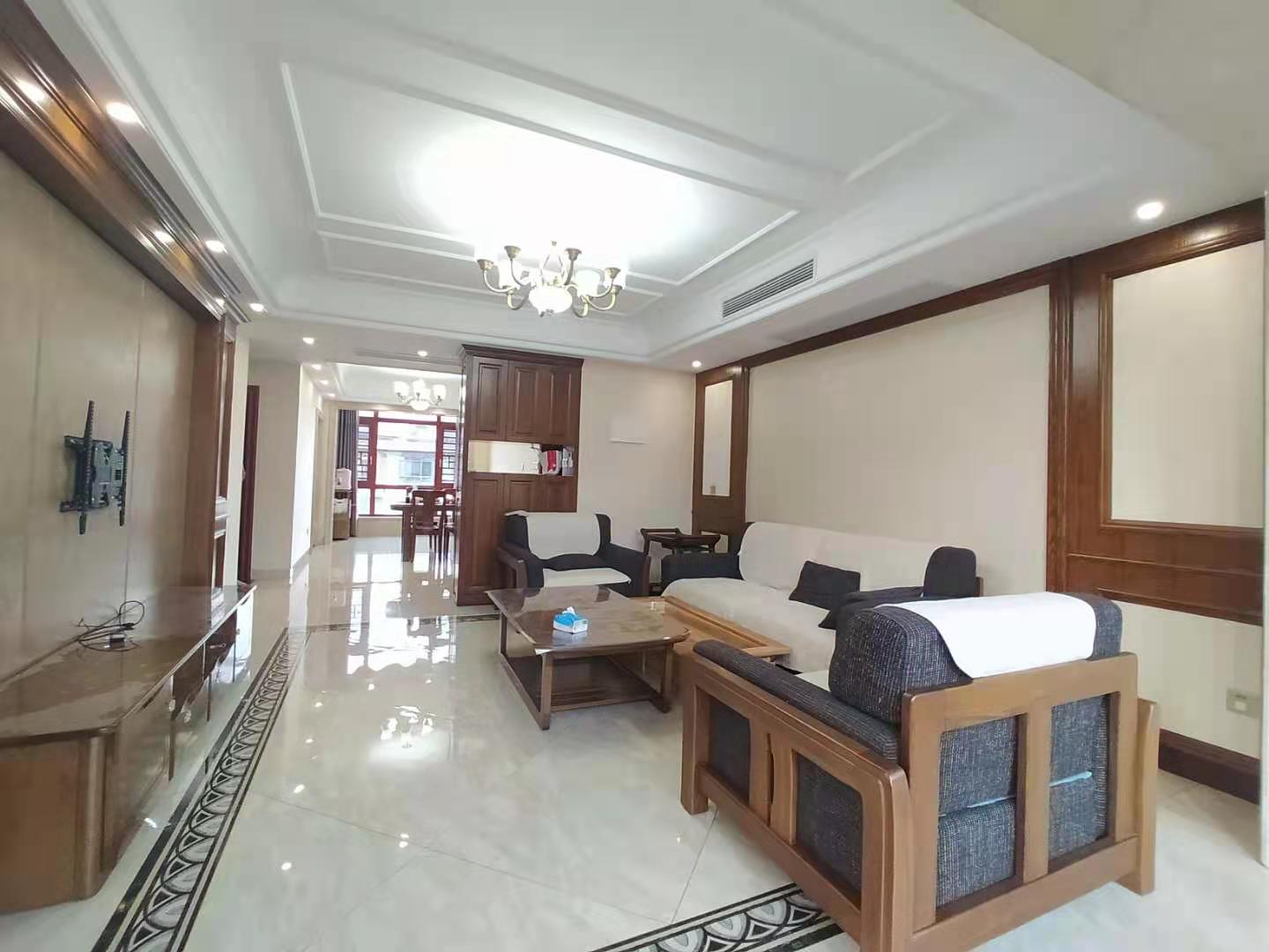 耀江花园东湖居 5室2厅2卫 3800.0元/月 耀江花园东湖居 5室2厅2卫 3800.0元/月室内图