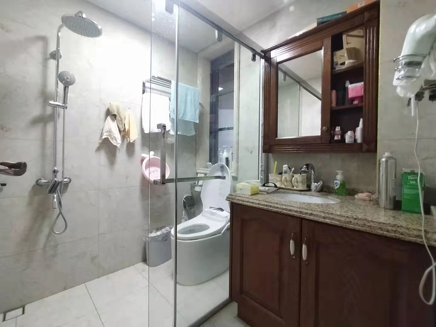 耀江花园东湖居 5室2厅2卫 3800.0元/月 耀江花园东湖居 5室2厅2卫 3800.0元/月室内图