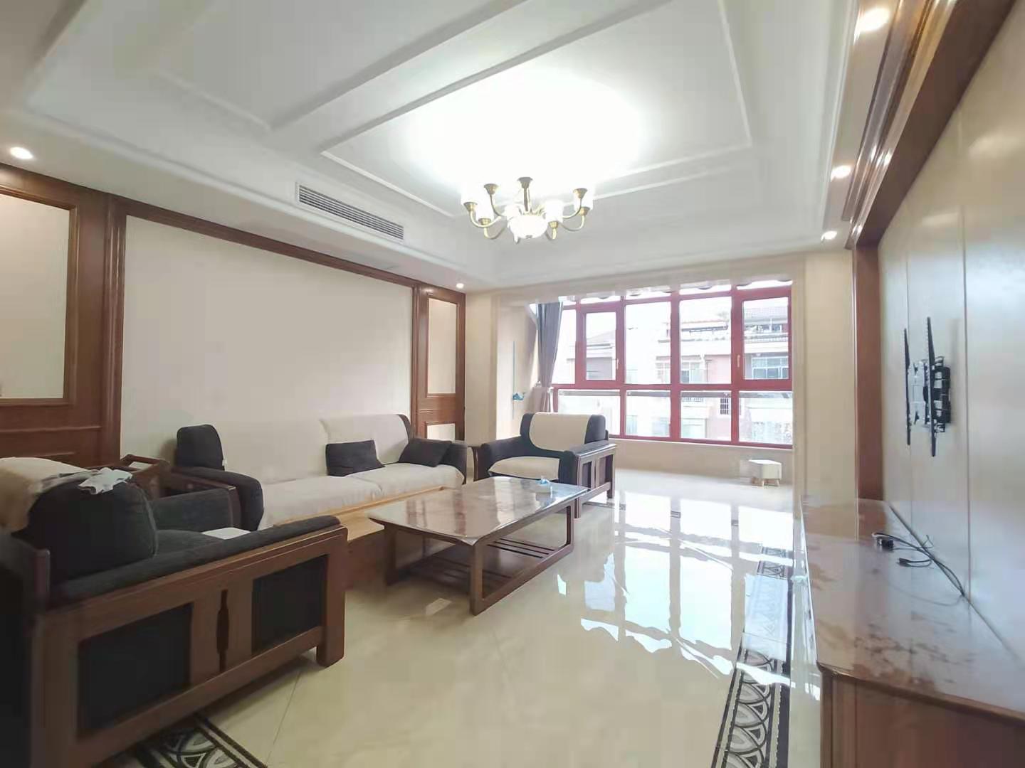 耀江花园东湖居 5室2厅2卫 3800.0元/月 耀江花园东湖居 5室2厅2卫 3800.0元/月户型图