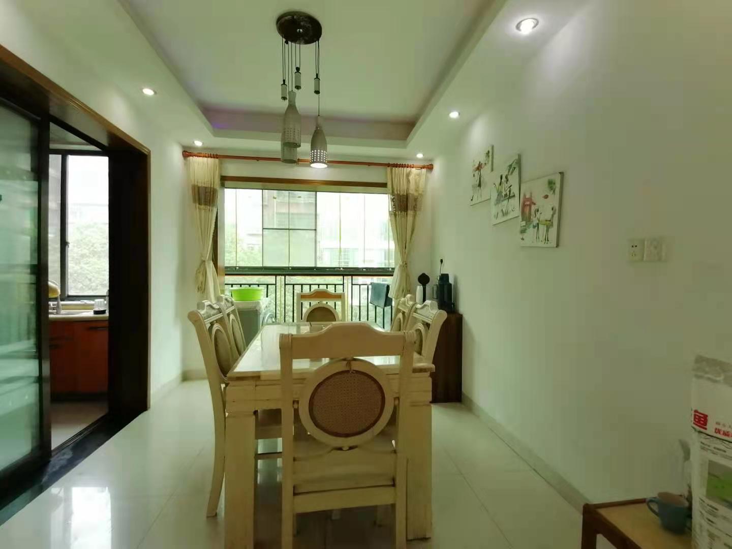 香江书香门第 3室3厅2卫 2000.0元/月 香江书香门第 3室3厅2卫 2000.0元/月室内图